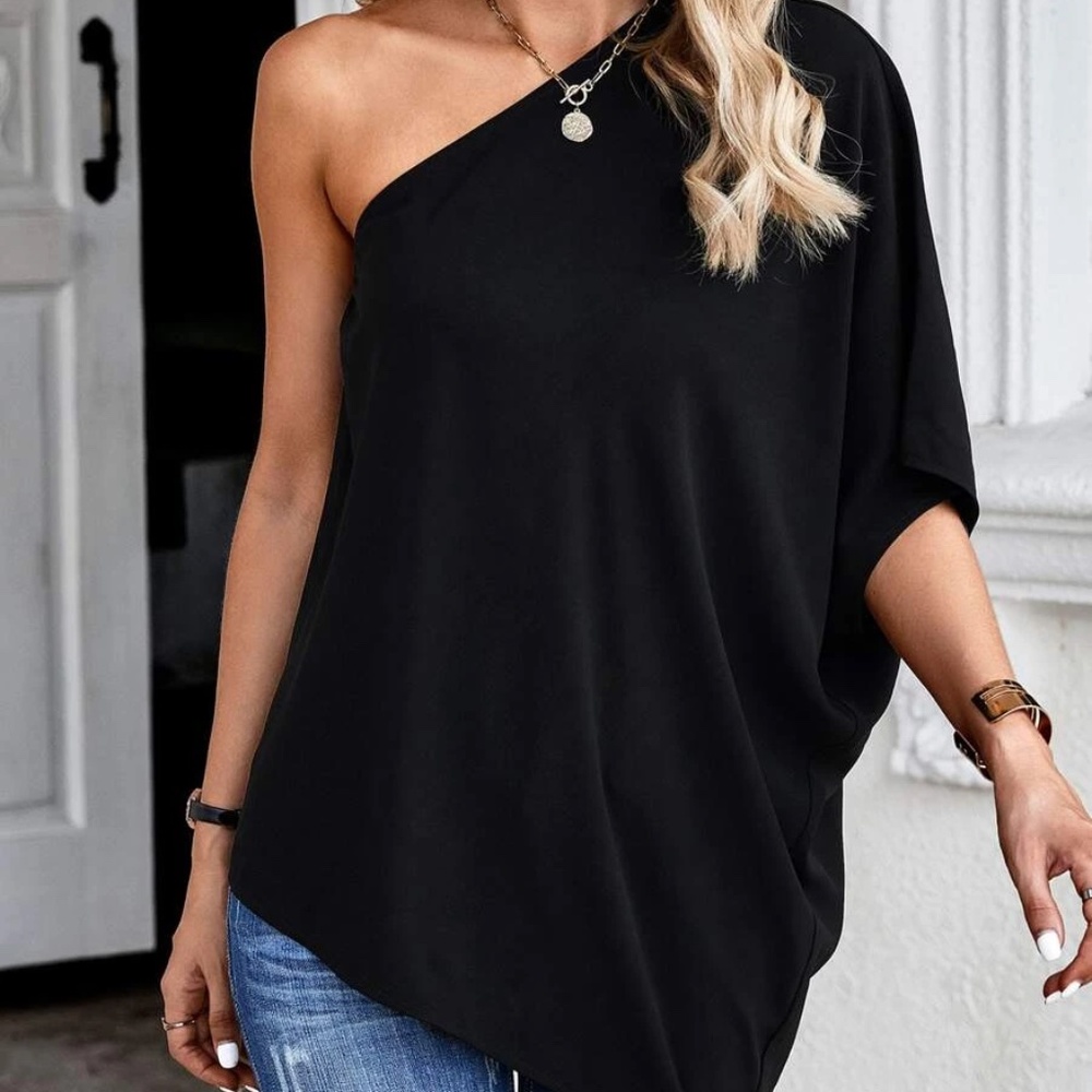 Green One Shoulder Casual Blouse - Picture 4 of 7